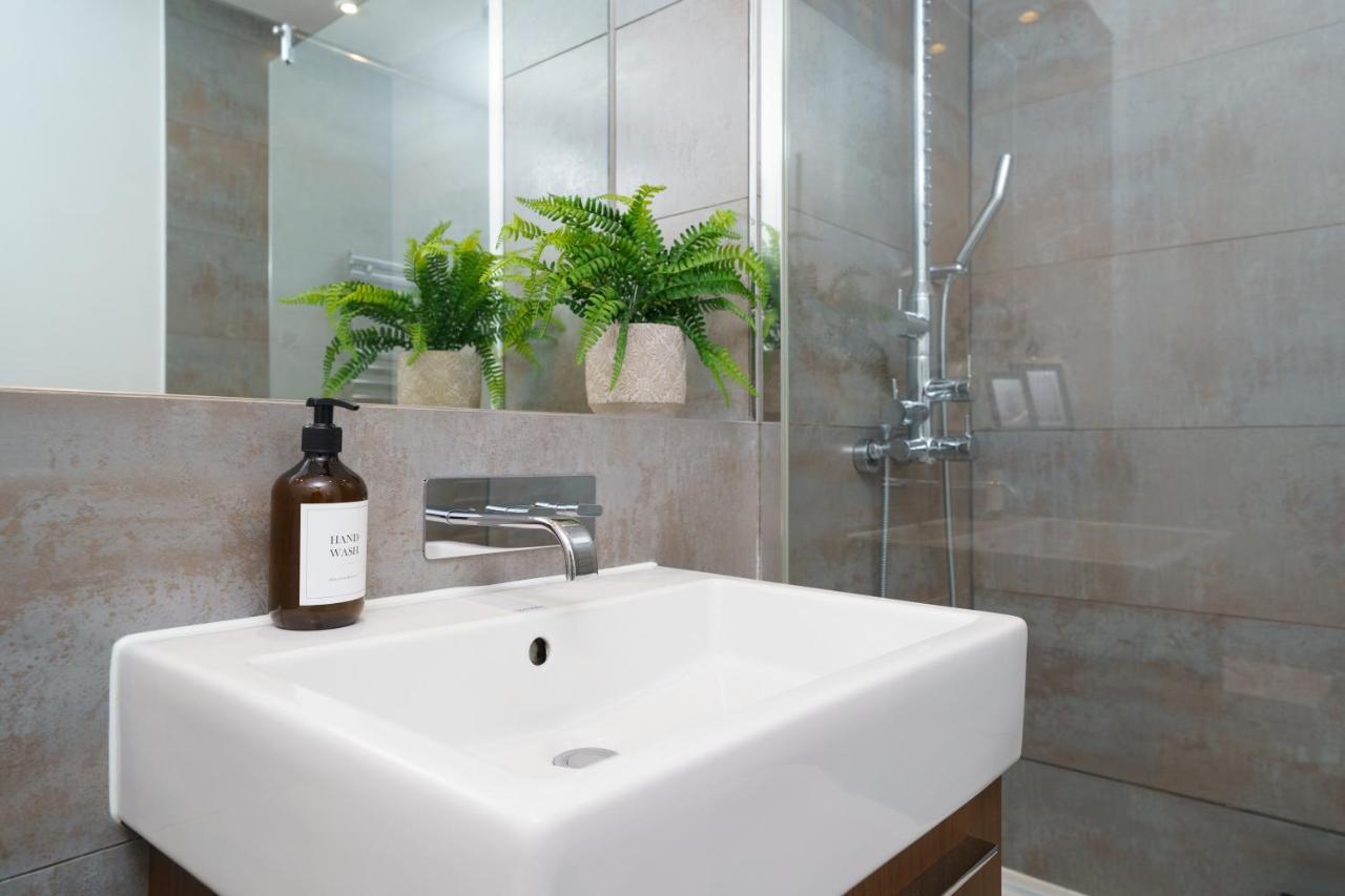 Trafalgar Sq 1 Bedr, 3 Beds Sleeps 6 Londra Dış mekan fotoğraf