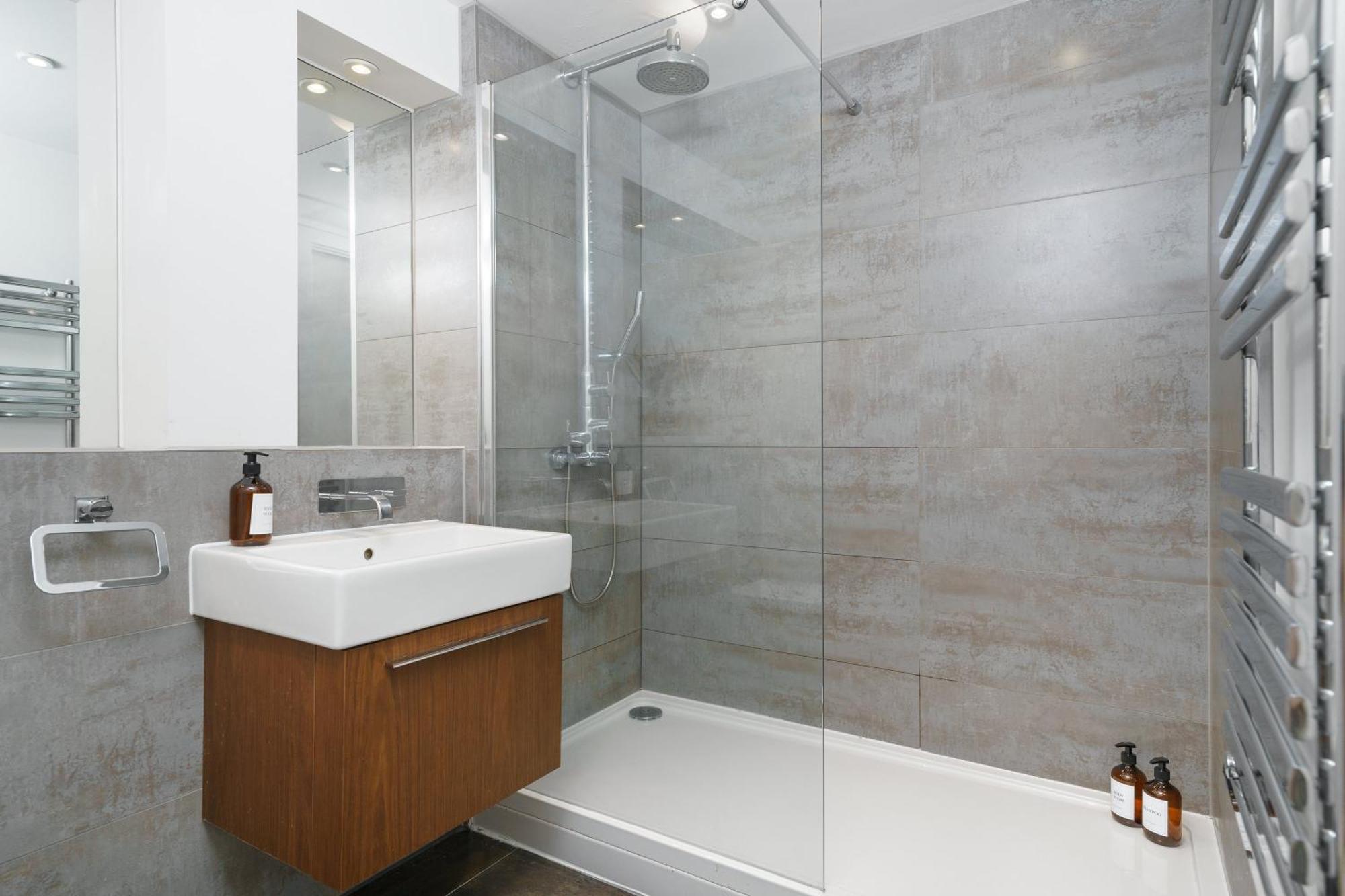 Trafalgar Sq 1 Bedr, 3 Beds Sleeps 6 Londra Dış mekan fotoğraf